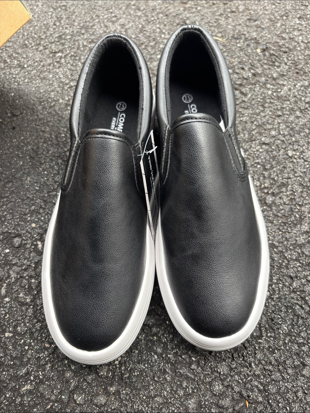 Woman’s Slip-On Casual Sneakers - Black